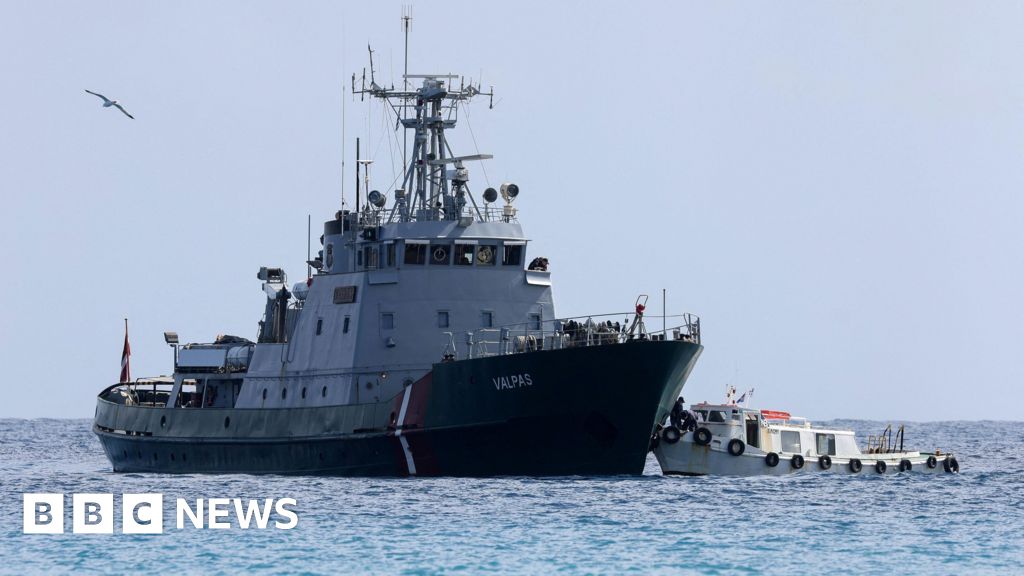 Twenty-two migrants die off Greek coast after six days at sea