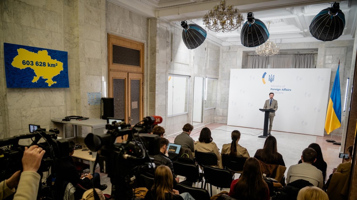 Florida talks are substantive, work on prisoner exchanges continues constantly