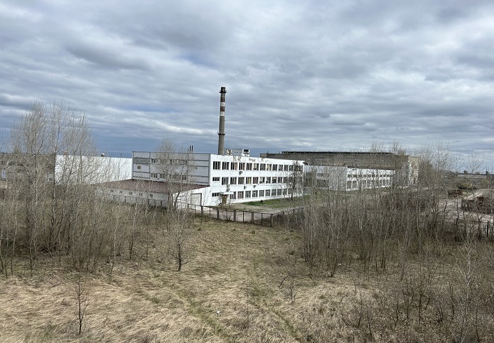 A large industrial complex covering nearly 50,000 square meters is for sale in Pereyaslav-Khmelnytskyi for $10M.