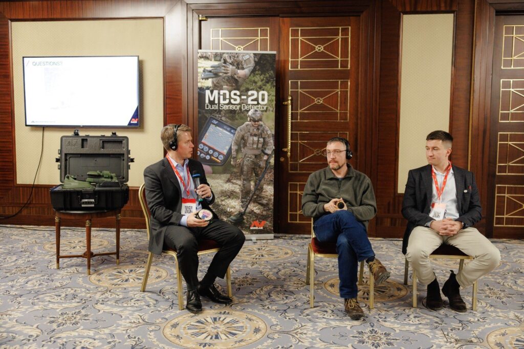 Russia switched to plastic mines to beat metal detectors. Ukraine receives advanced MDS-20 to find them anyway