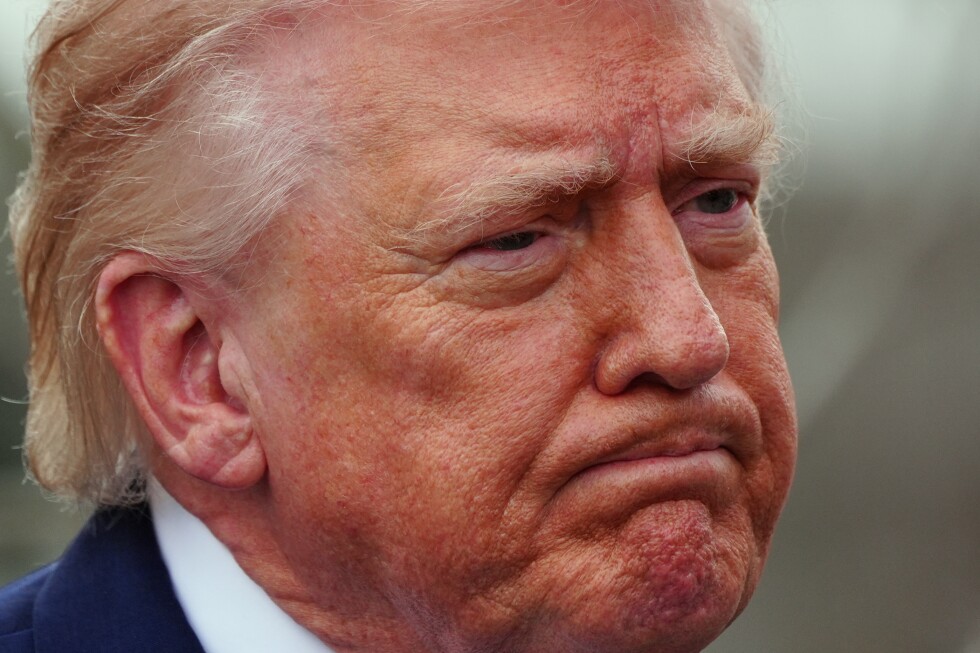 Trump delivers mixed messages about the war with Iran