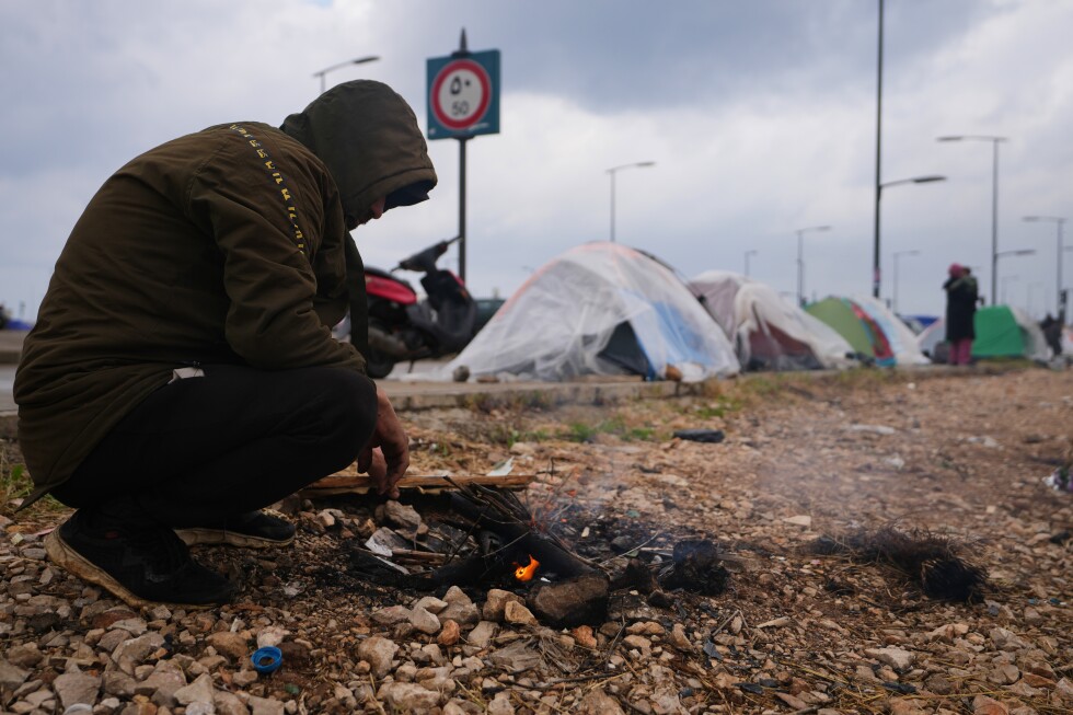 Iran live updates: Israel-Hezbollah fighting displaces 1 million in Lebanon