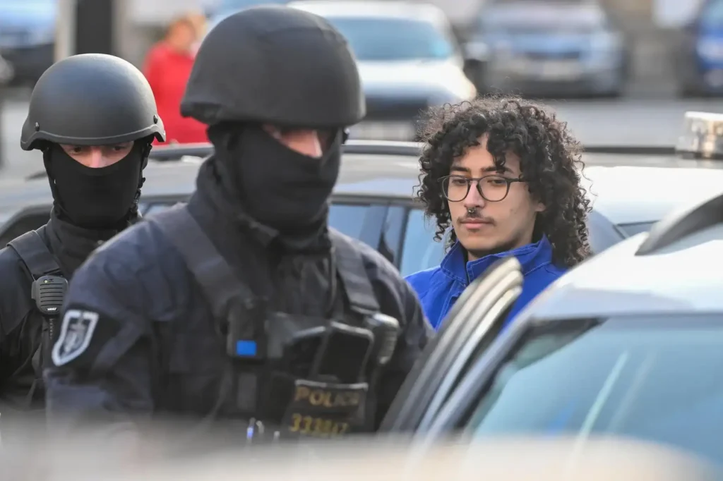 US and Czech citizens placed in pretrial detention over arson at plant supplying Ukraine — Czech intelligence asks if Russia used pro-Palestinian group as cover