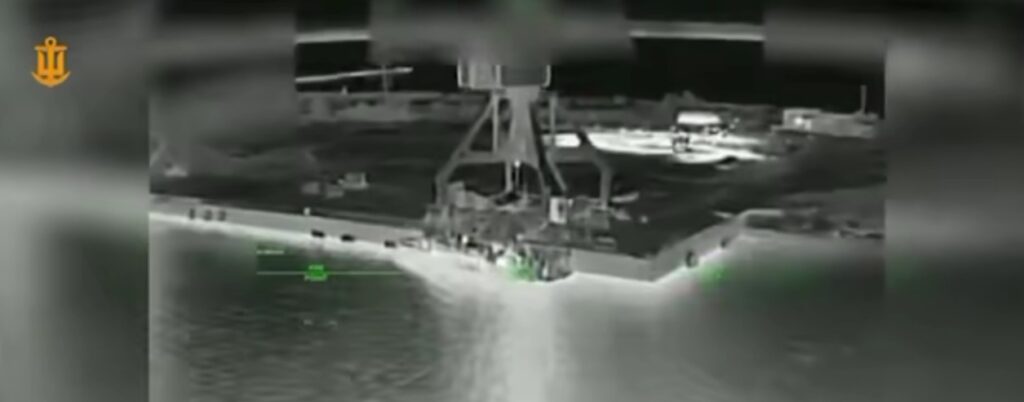 Russia built its landing craft by copying Swedish design and equipped it with machine gun. Ukraine just sank this copy in Crimea