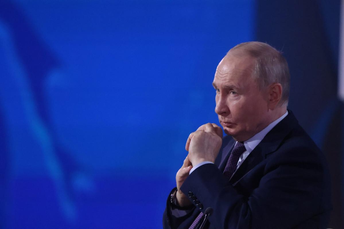 Putin finally admits Russia’s economy is in trouble and grasps for answers, after warnings about a financial crisis have been piling up