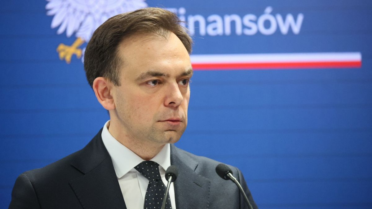 Poland Urges EU to Quickly Release €90bn Ukraine Loan after Orbán Ousted