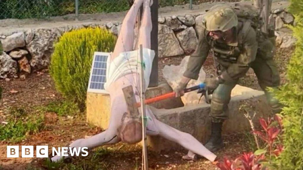 Outrage over Israeli soldier's vandalism of Jesus statue in Lebanon – BBC