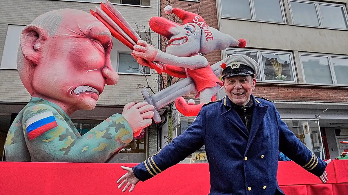 German artist sentenced to prison by Russian court for carnival display mocking Putin
