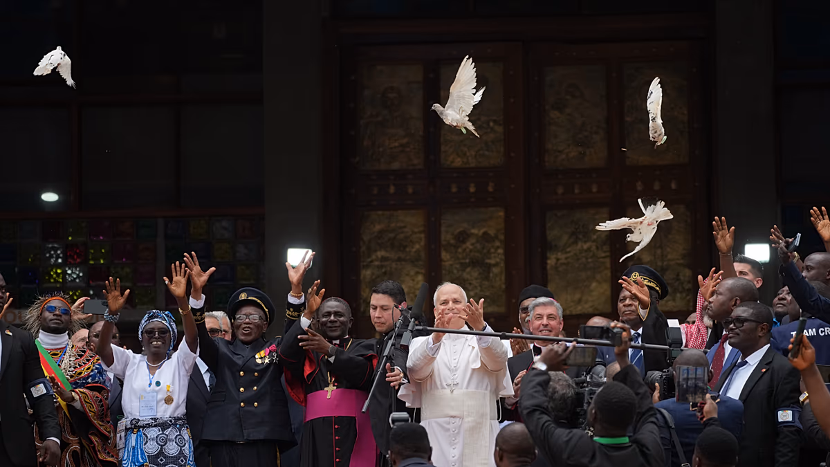 Video. Cameroon sees mass turnout for Pope Leo XIV visit as he calls for peace