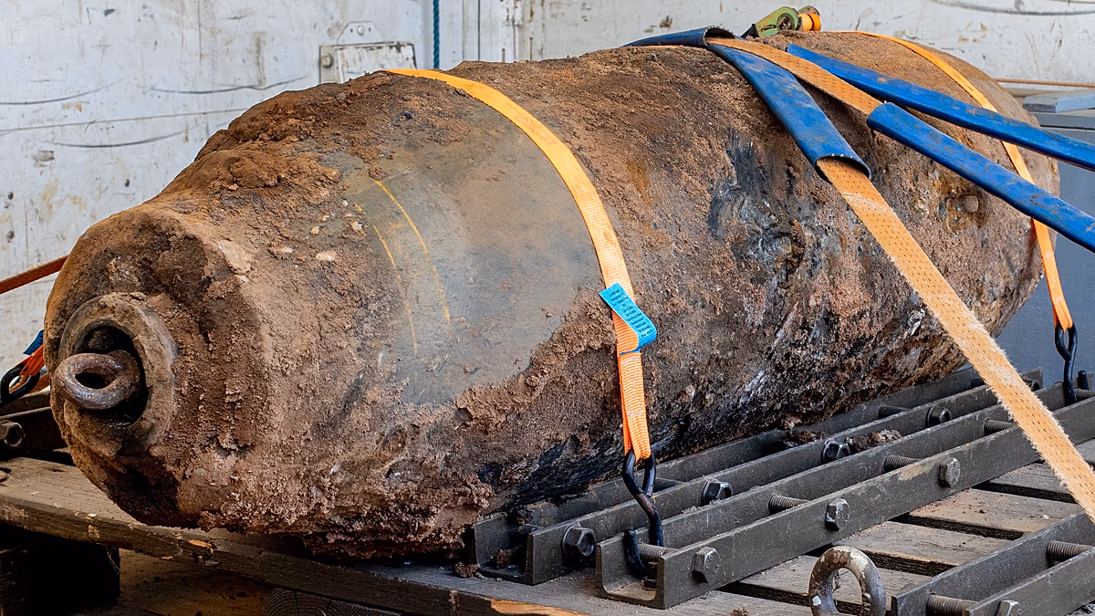Video. WWII bomb destroyed in controlled explosion in Paris