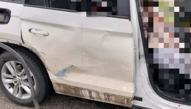 Russian drones attack civilian vehicles in Kherson, leaving one dead, five injured