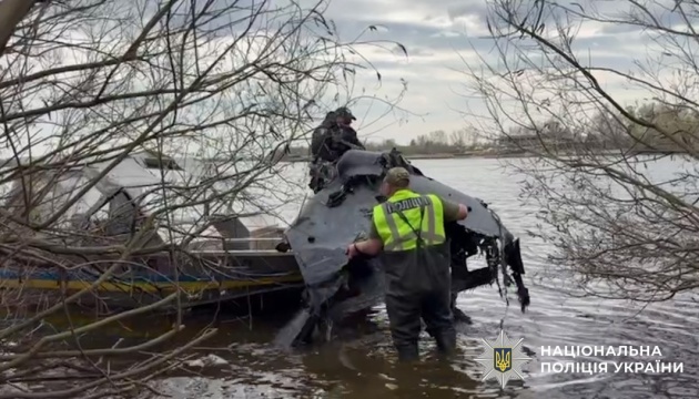 Russian drone with warhead retrieved from Dnipro River in Kyiv