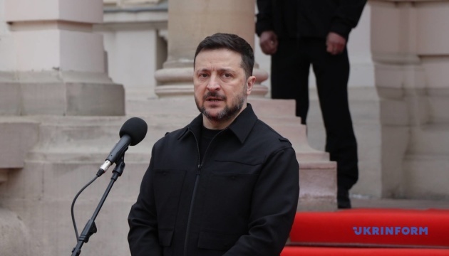 Ukraine hopes to begin Gripen pilot training this year – Zelensky