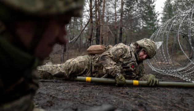 Russia preparing to breach Ukrainian minefields for counterattacks on Oleksandrivka axis – military