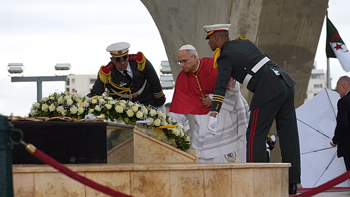 Pope in Algeria urges forgiveness and reconciliation on historic visit