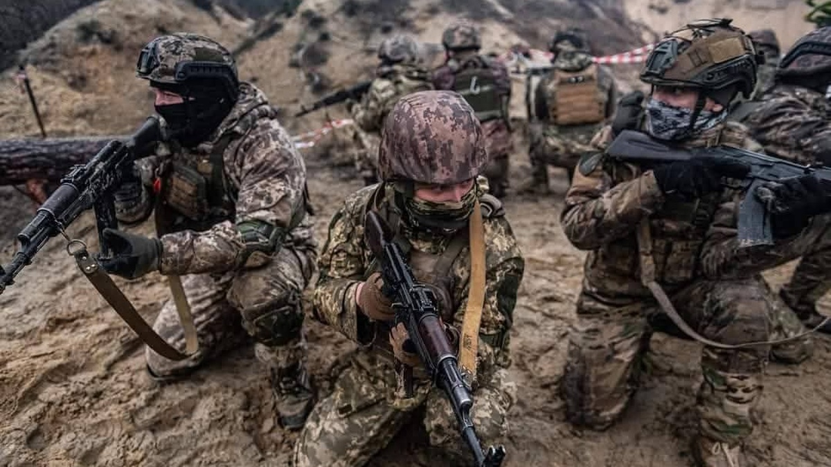 Russia lost 1,080 personnel and 180 units of vehicles and special equipment in 24 hours