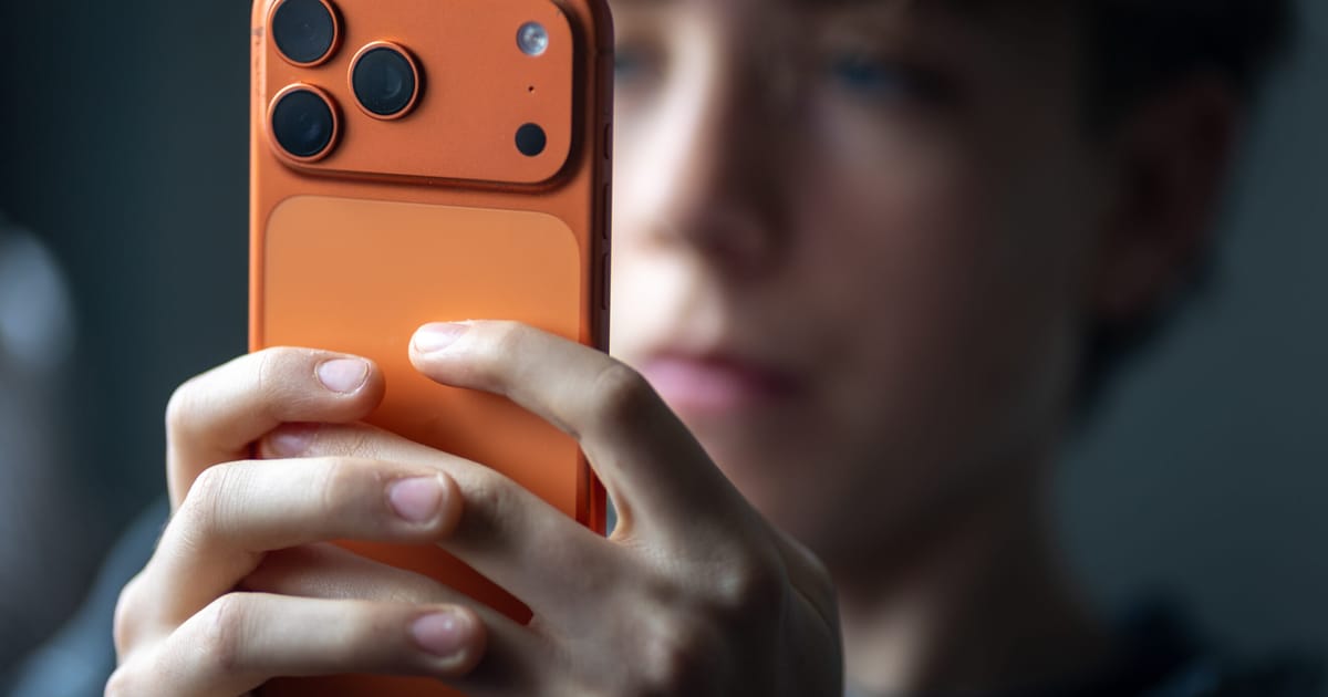 Australia says it can’t go it alone on social media ban for kids – POLITICO