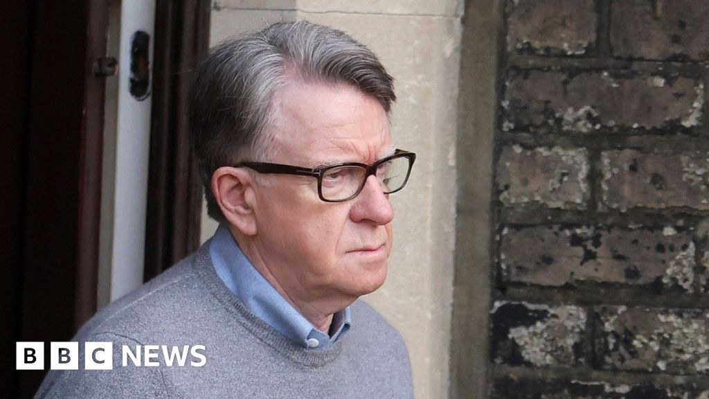 Mandelson's lack of address stalls urination fine – BBC