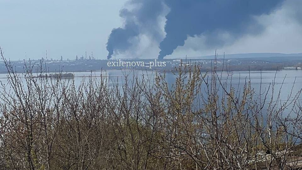 Drones attack two oil refineries in Russia’s Samara region