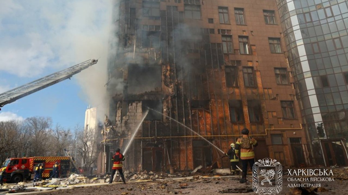 Rescuers extinguish fire in residential building caused by russian strike in Kharkiv