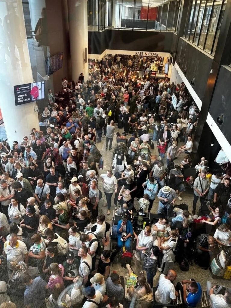 Moscow’s airports experience  largest aviation disruption of 2026 after Russia breaks ceasefire with Ukraine