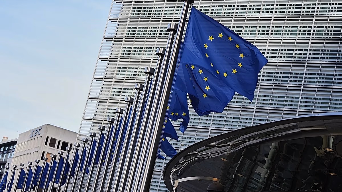 EU leaders welcome US-Iran deal to end war as Macron says mission to aid Hormuz reopening ‘ready’