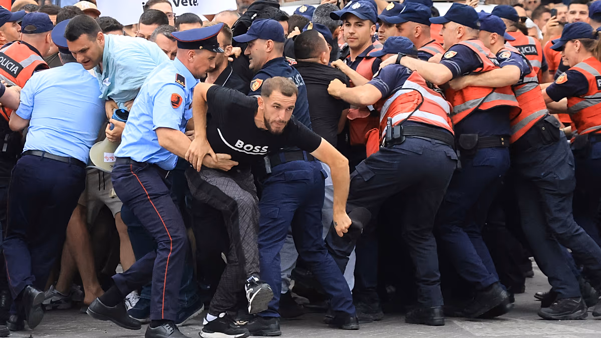 Video. Albania: Fourth day of unrest as Trump-linked resort sparks protests