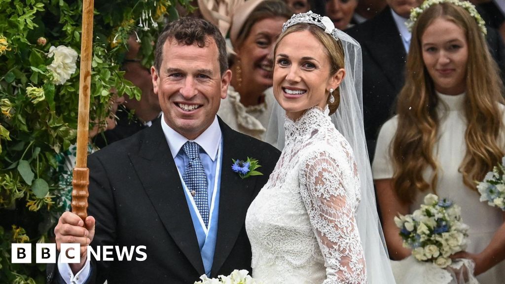 King's nephew Peter Phillips marries NHS nurse – BBC
