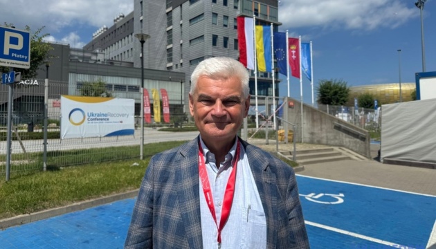 Poland debating two approaches to Ukraine, expert says