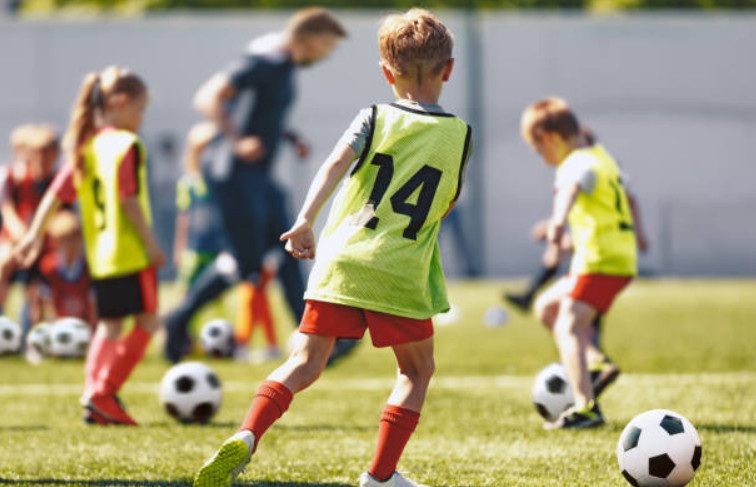 In Kharkiv region, a sports school coach conducted classes in Russian: he was fined 8,500 UAH