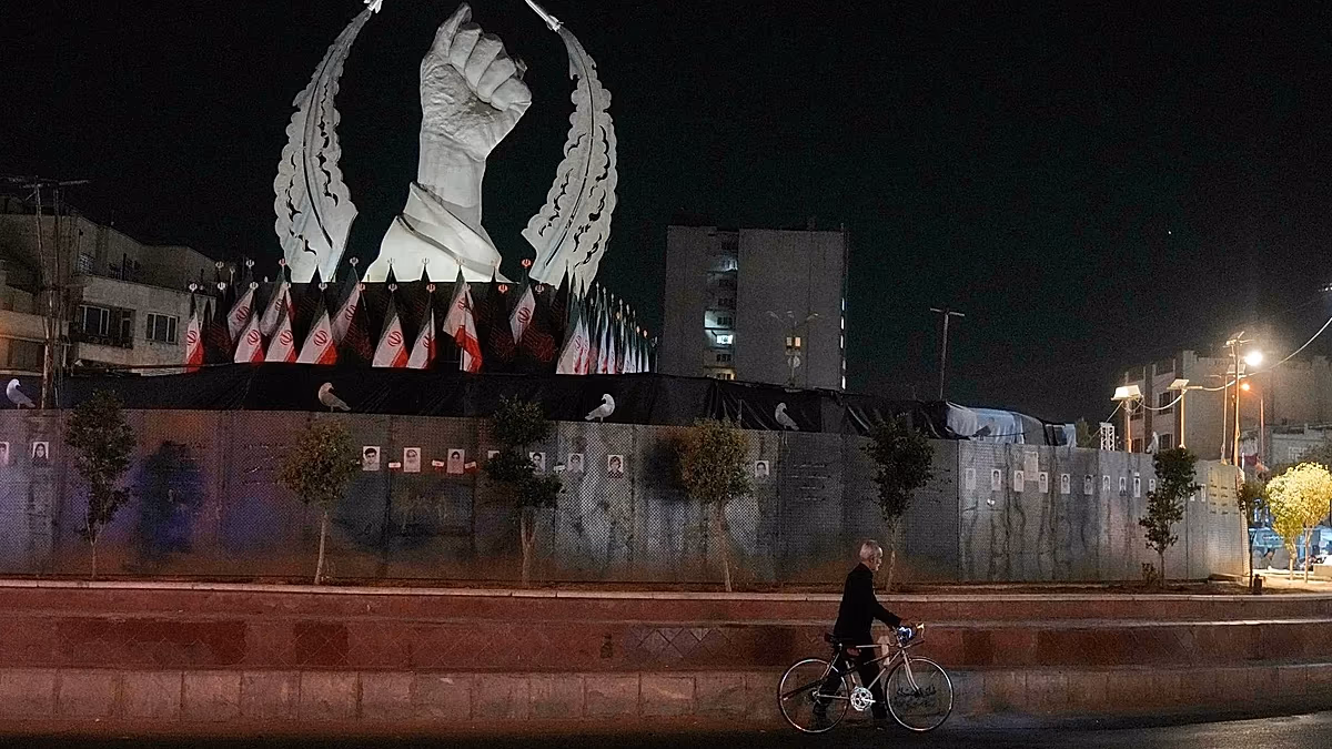 IRGC pledges ‘unforgettable lesson’ for US as Iran signals return to talks
