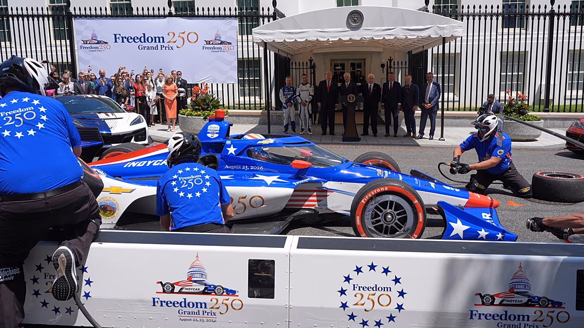 Video. Trump watches IndyCar pit stop at the White House