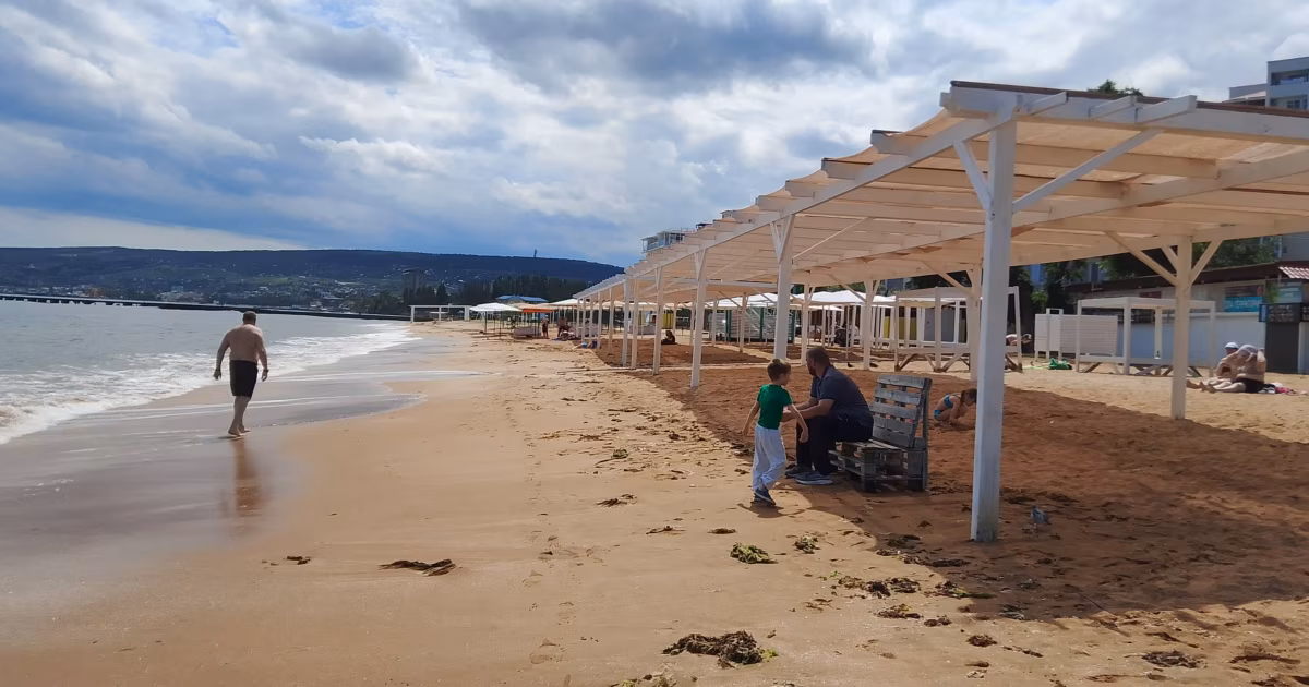 No Gas, No Lights, No Comms, No Tourists: Ukraine’s Crimea Blockade Starts To Bite