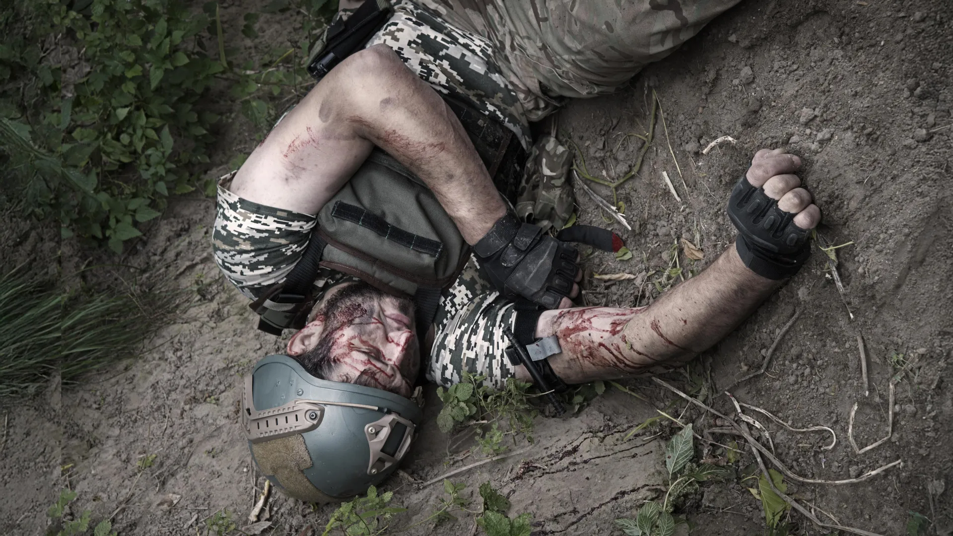 This spray-on powder can stop life-threatening bleeding in 1 second